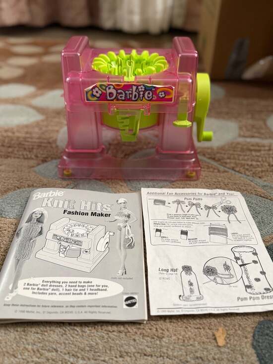 Vintage 1998 Barbie Knit Hits Fashion Maker Toy Knitting Machine Mattel - Picture 5 of 5